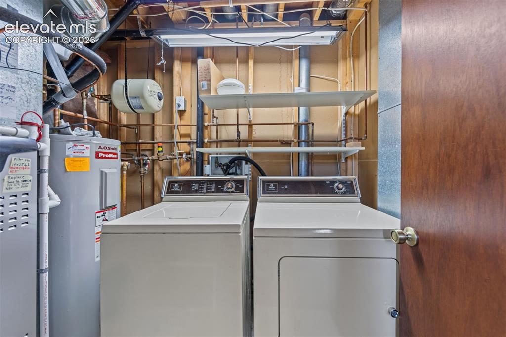 Image 15 of 22: Laundry
