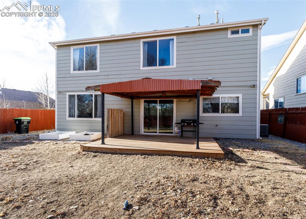 Image 34 of 45: Back of Structure