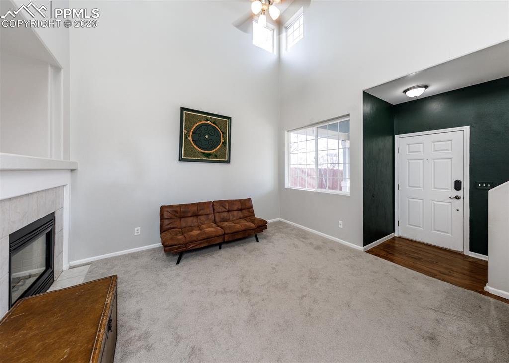 Image 6 of 45: Sitting Room