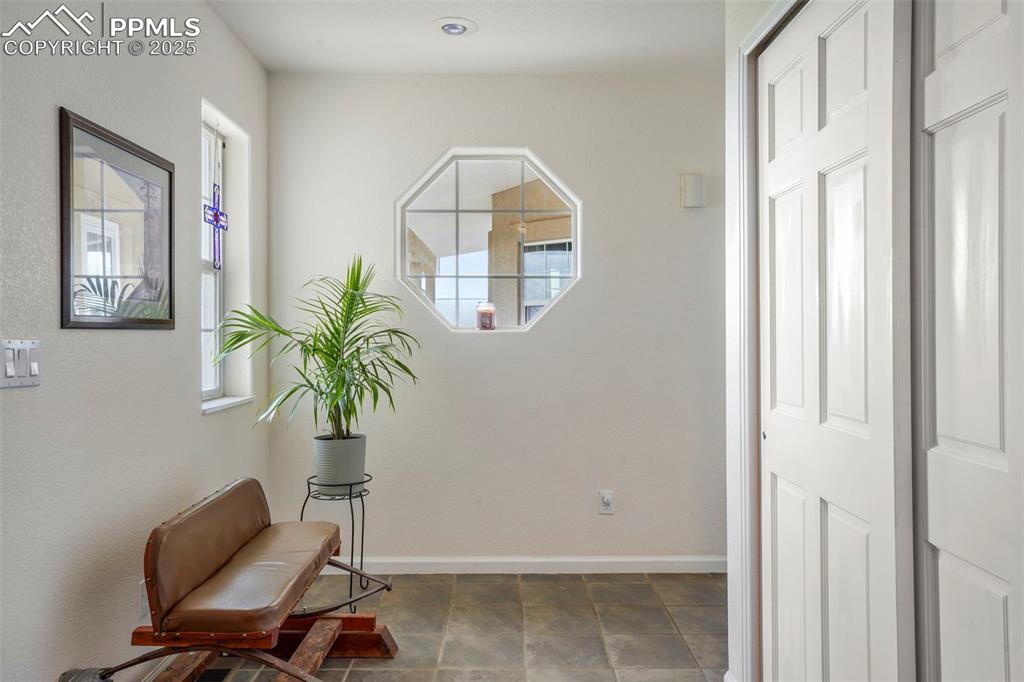 Image 8 of 50: Entry