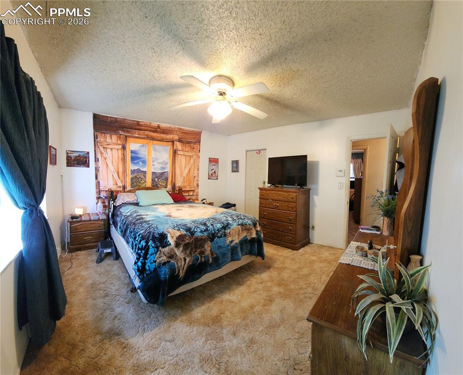 Image 15 of 35: primary bedroom