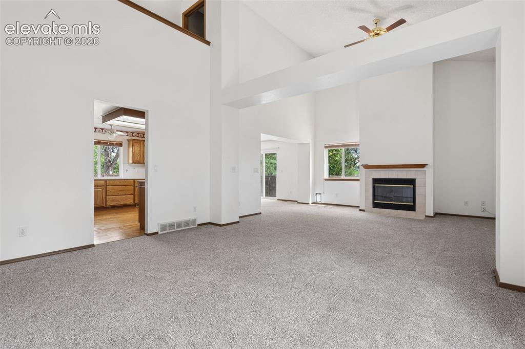 Image 7 of 39: Living Room