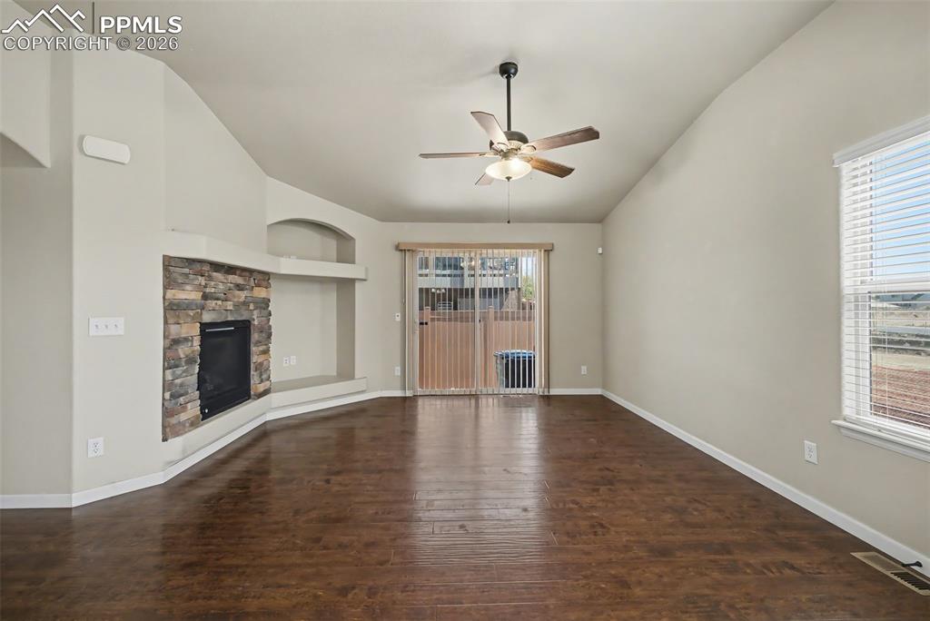 Image 4 of 42: Living Room