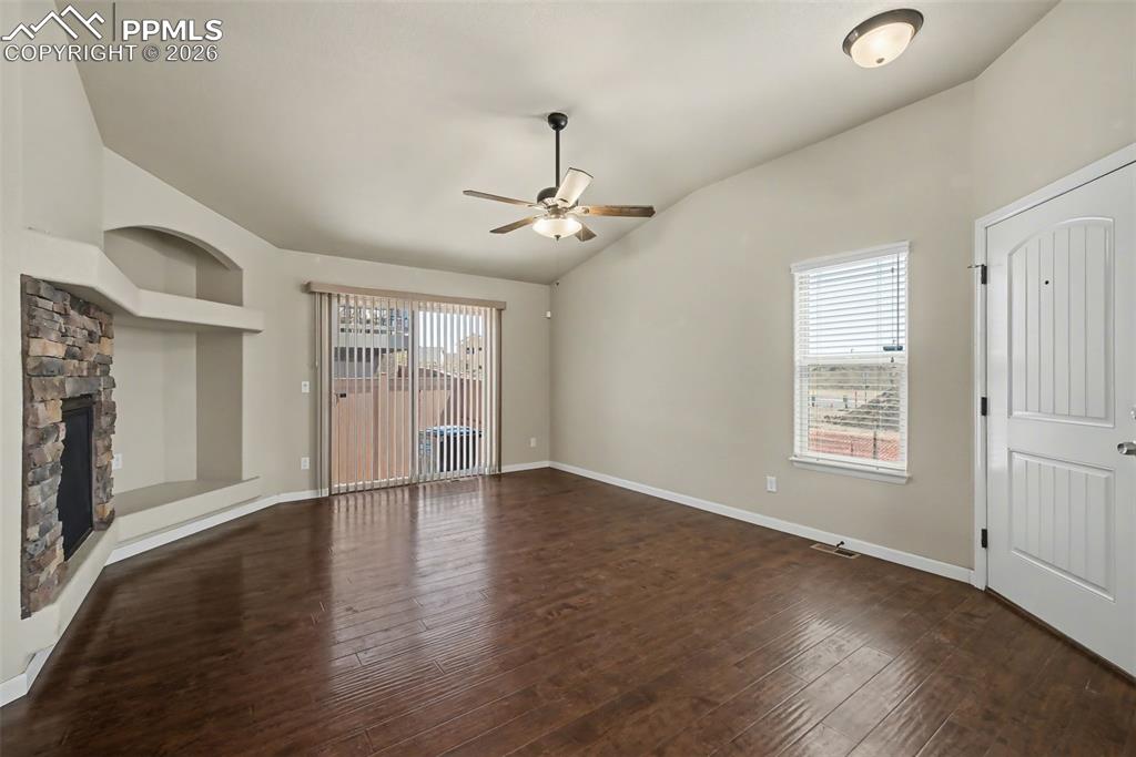 Image 5 of 42: Living Room