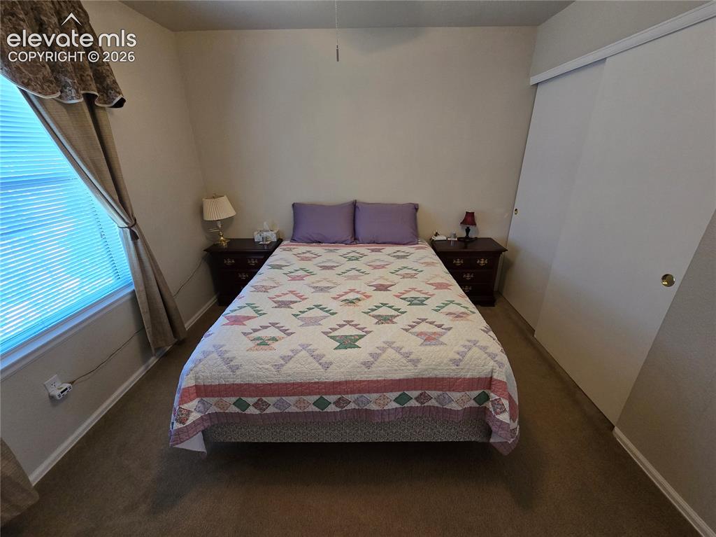 Image 15 of 21: Bedroom