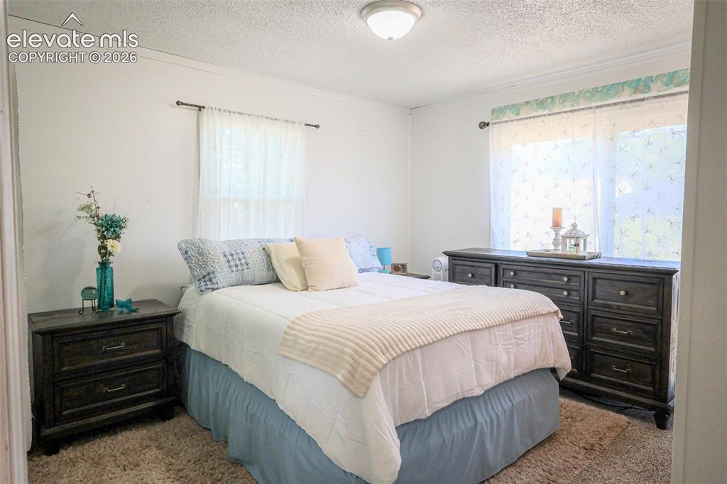 Image 7 of 19: Bedroom