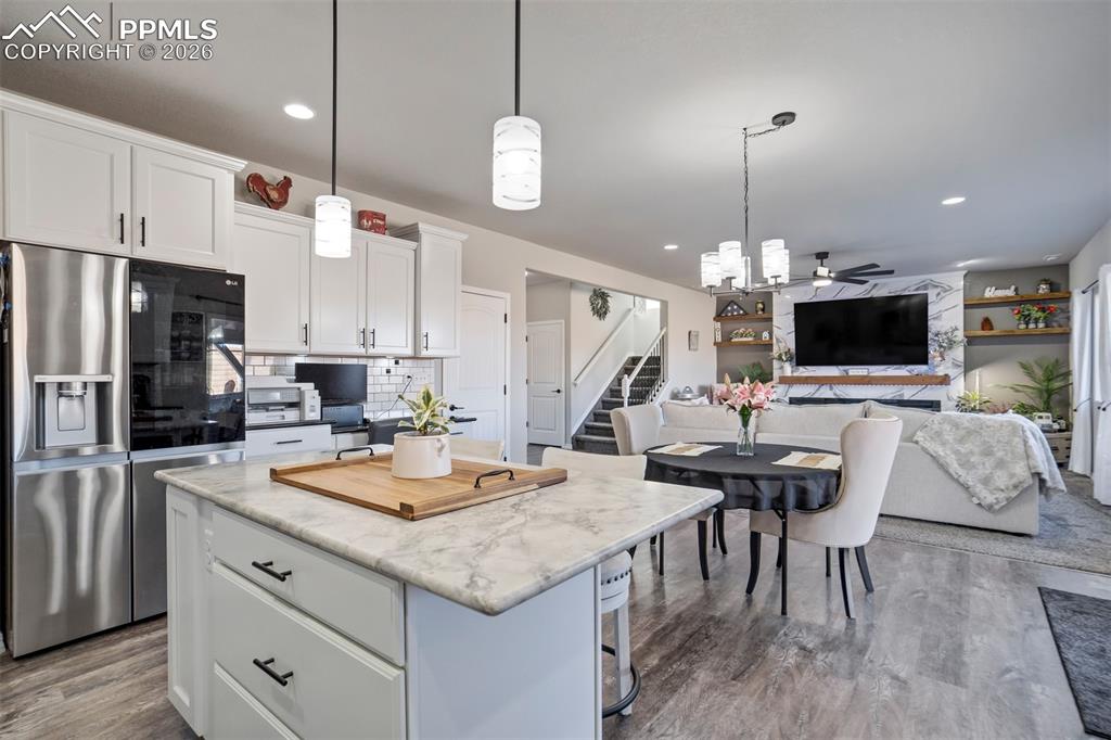 Image 10 of 39: Kitchen