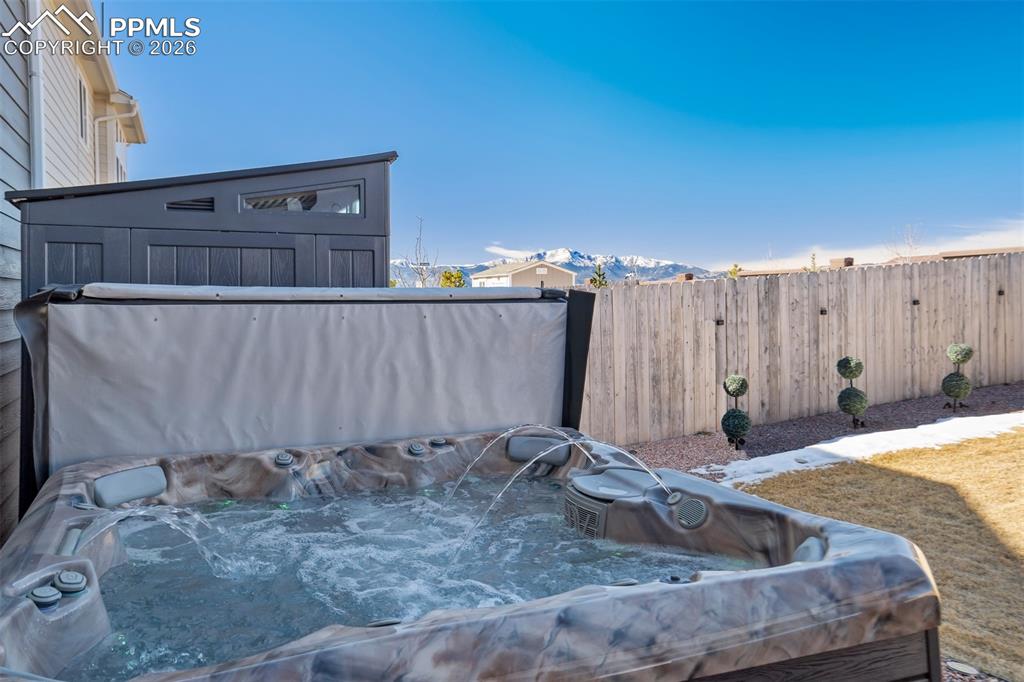 Image 17 of 39: Patio