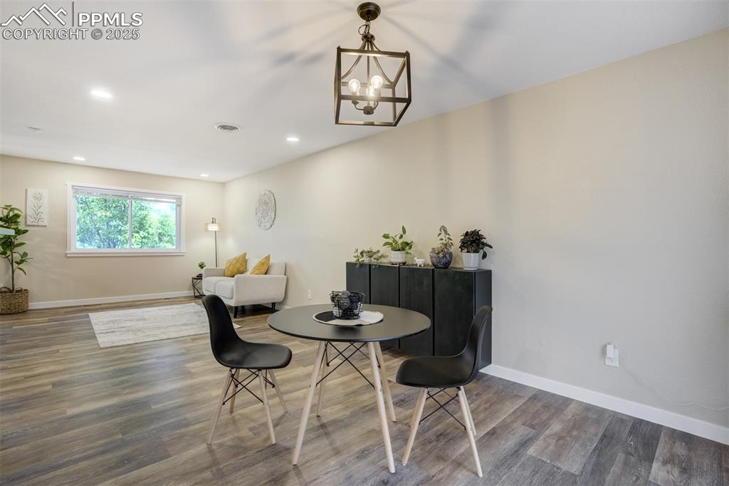 Image 9 of 47: Perfect space for entertaining