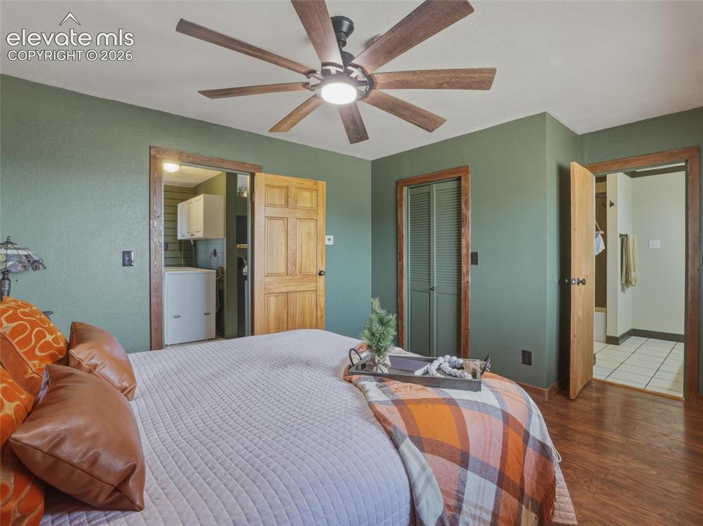 Image 15 of 44: Master Bedroom