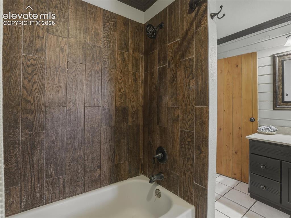 Image 17 of 44: Master Bathroom