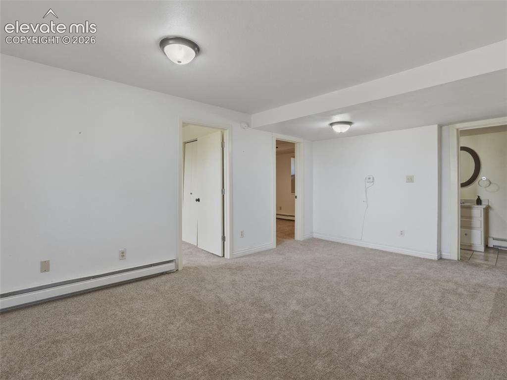 Image 23 of 44: Family Room