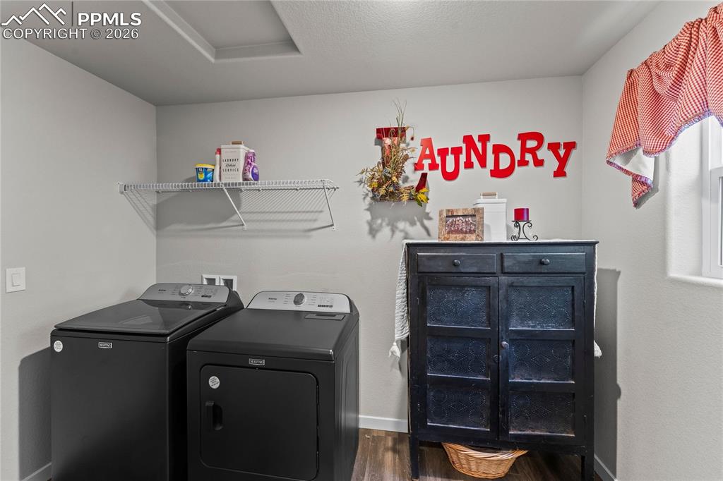 Image 18 of 46: On upper level near 4 bedrooms