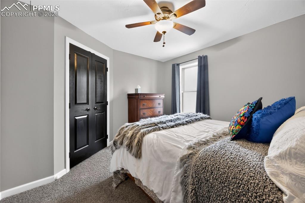 Image 30 of 49: Bedroom