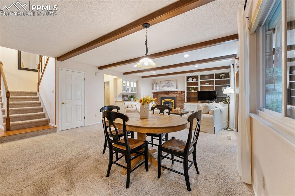 Image 12 of 50: Dining Area