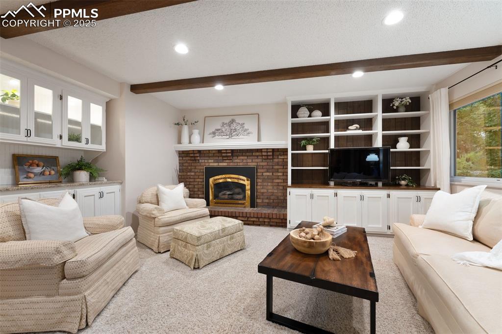 Image 16 of 50: Family Room