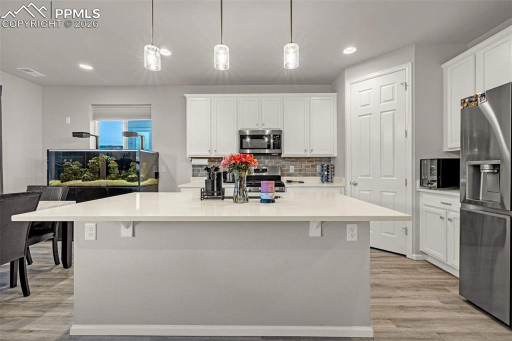 Image 10 of 37: Kitchen