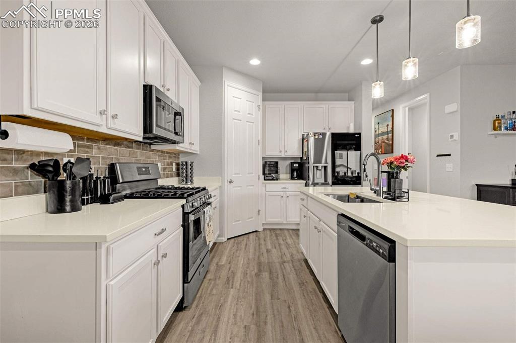 Image 11 of 37: Kitchen