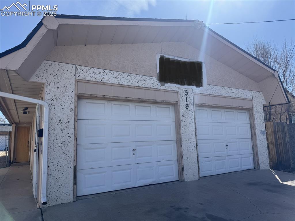 Image 19 of 19: Shop/ Garage - 2611 C