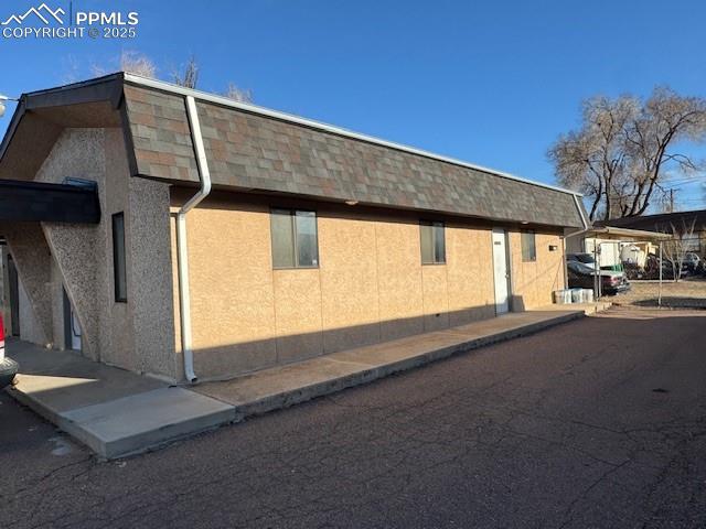 Image 8 of 19: View exterior- 2611 A