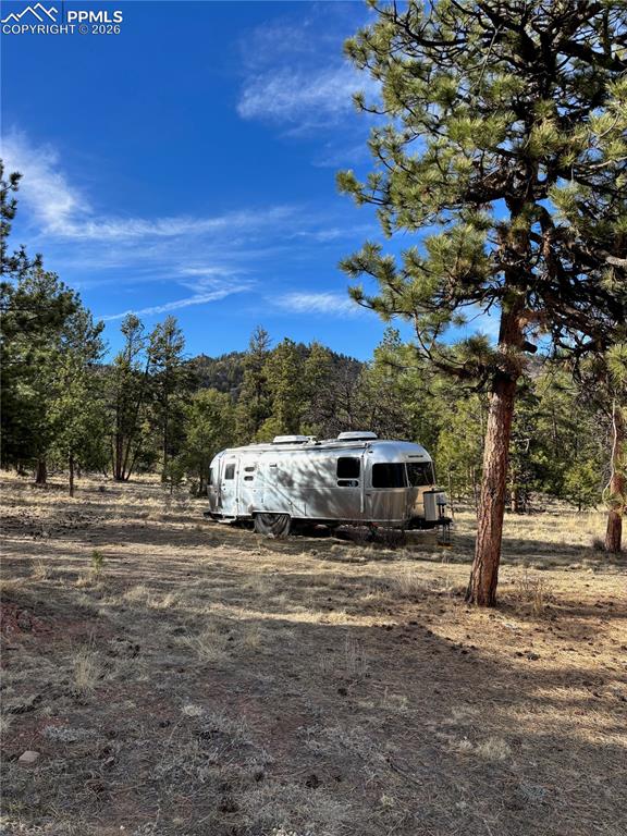 Image 32 of 41: Parking