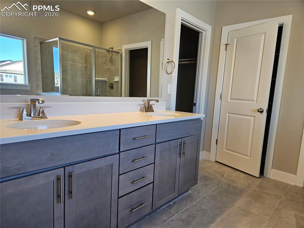 Image 25 of 26: Bathroom