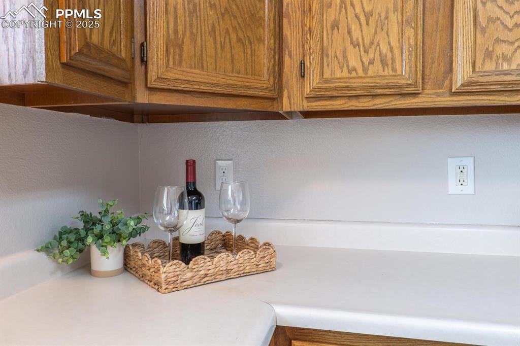 Image 6 of 26: Kitchen