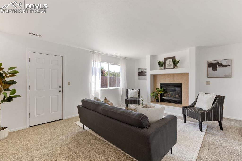 Image 14 of 35: Living Room