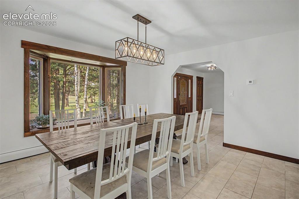 Image 3 of 49: Dining Area