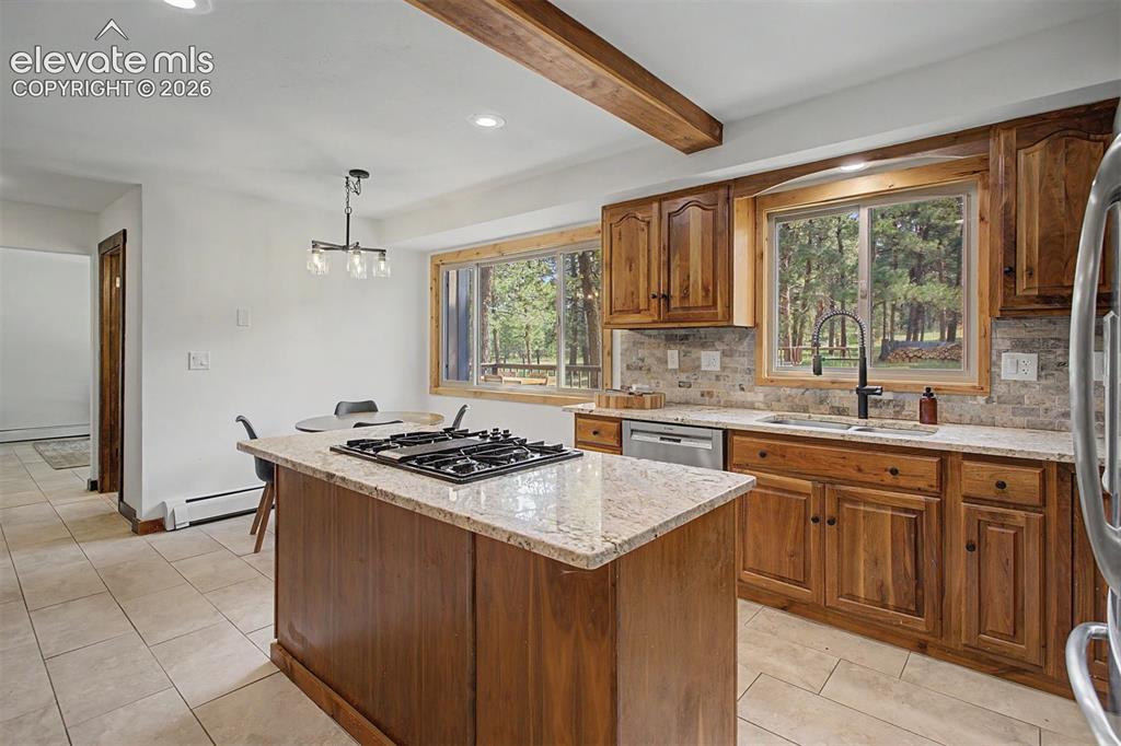 Image 9 of 49: Kitchen