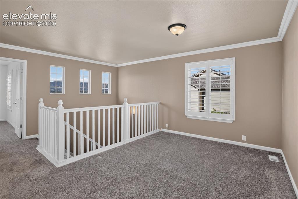 Image 21 of 42: Loft