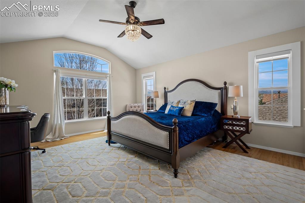 Image 23 of 49: Bedroom