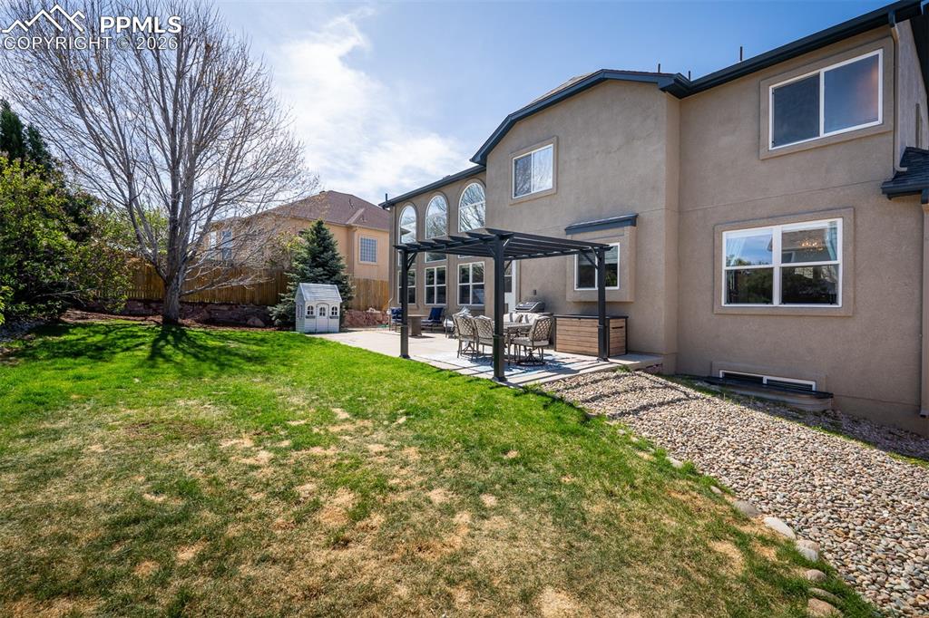 Image 45 of 49: Back of Structure