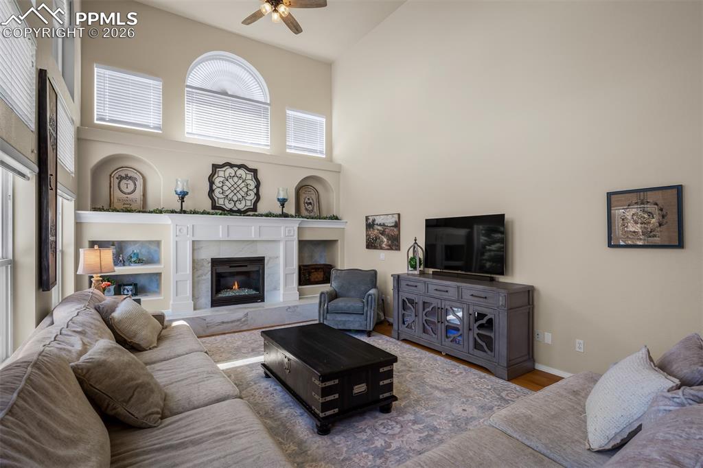 Image 5 of 49: Living Room