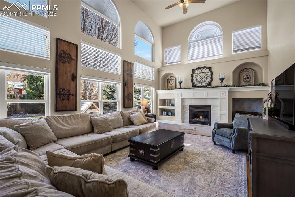 Image 6 of 49: Living Room