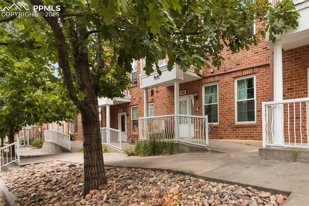 Caption: Welcome Home - Main level unit entry
