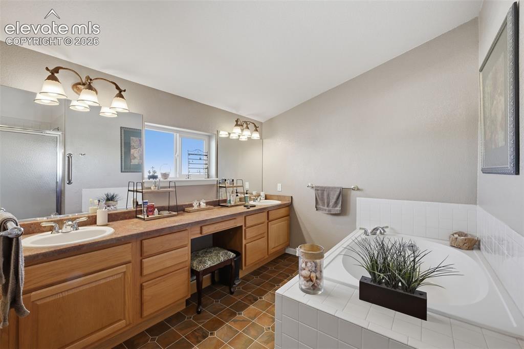 Image 19 of 45: Master Bathroom
