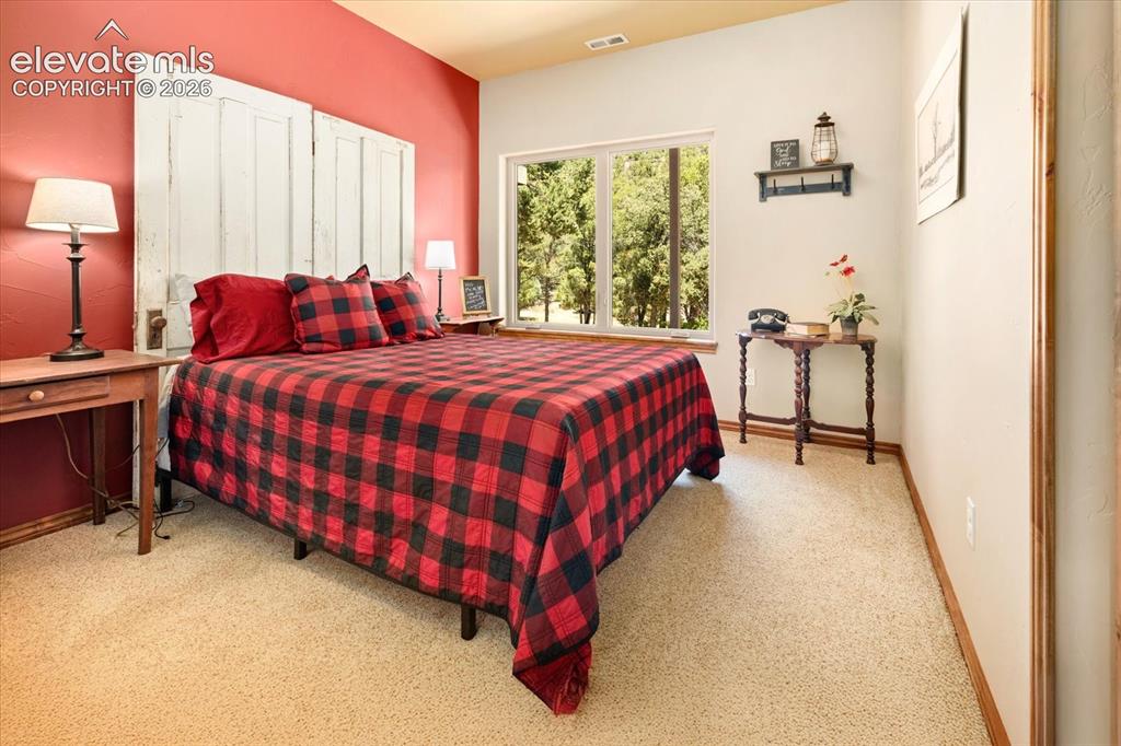 Image 36 of 47: Bedroom
