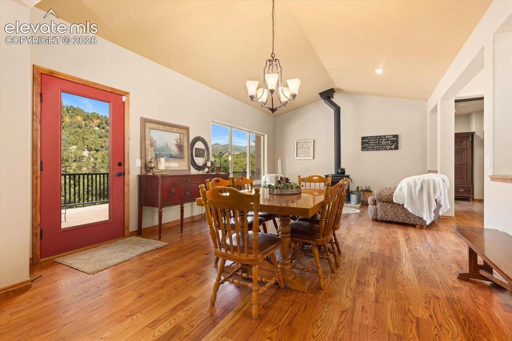 Image 8 of 47: Dining Area