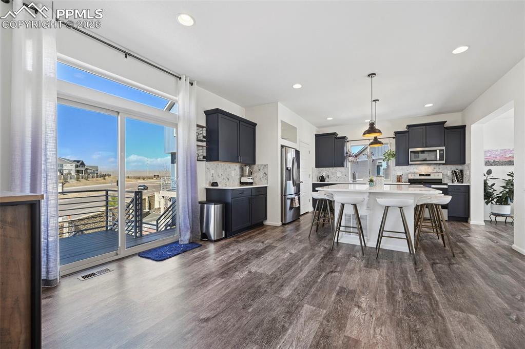 Image 11 of 42: Kitchen