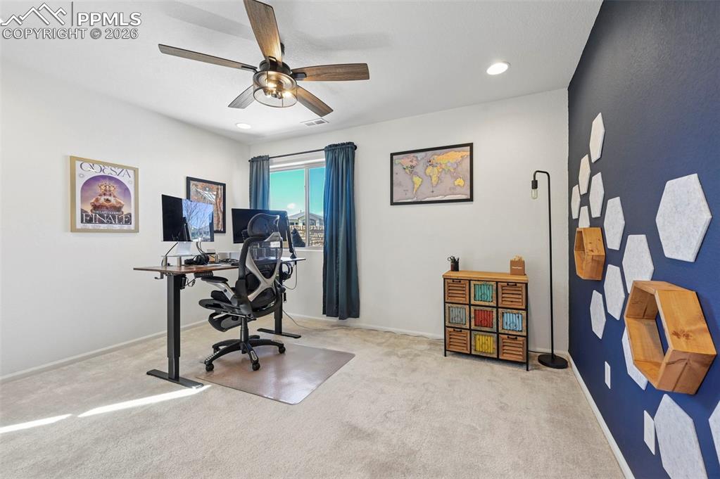 Image 14 of 42: Office