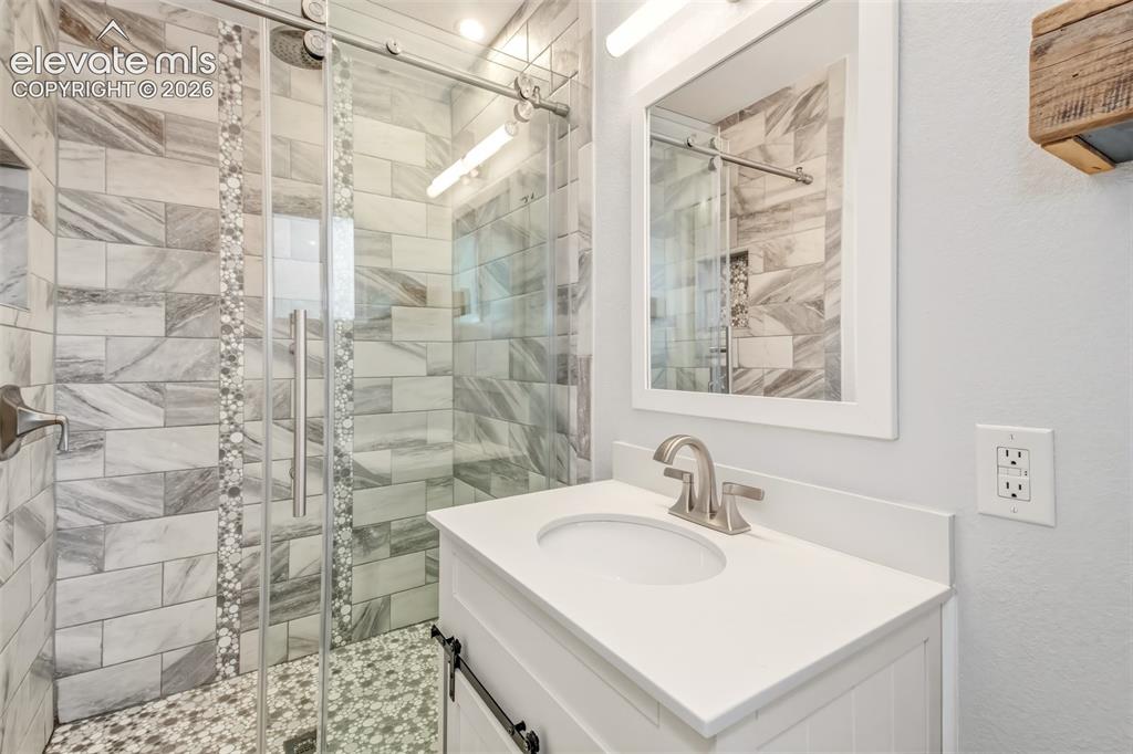 Image 23 of 40: Master Bathroom