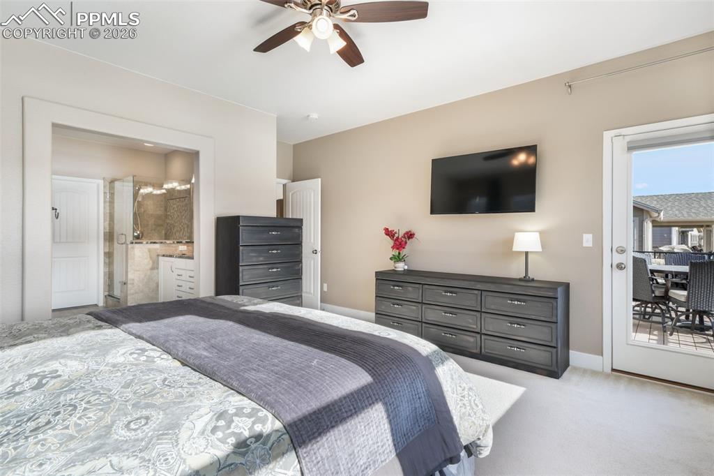 Image 27 of 50: Bedroom