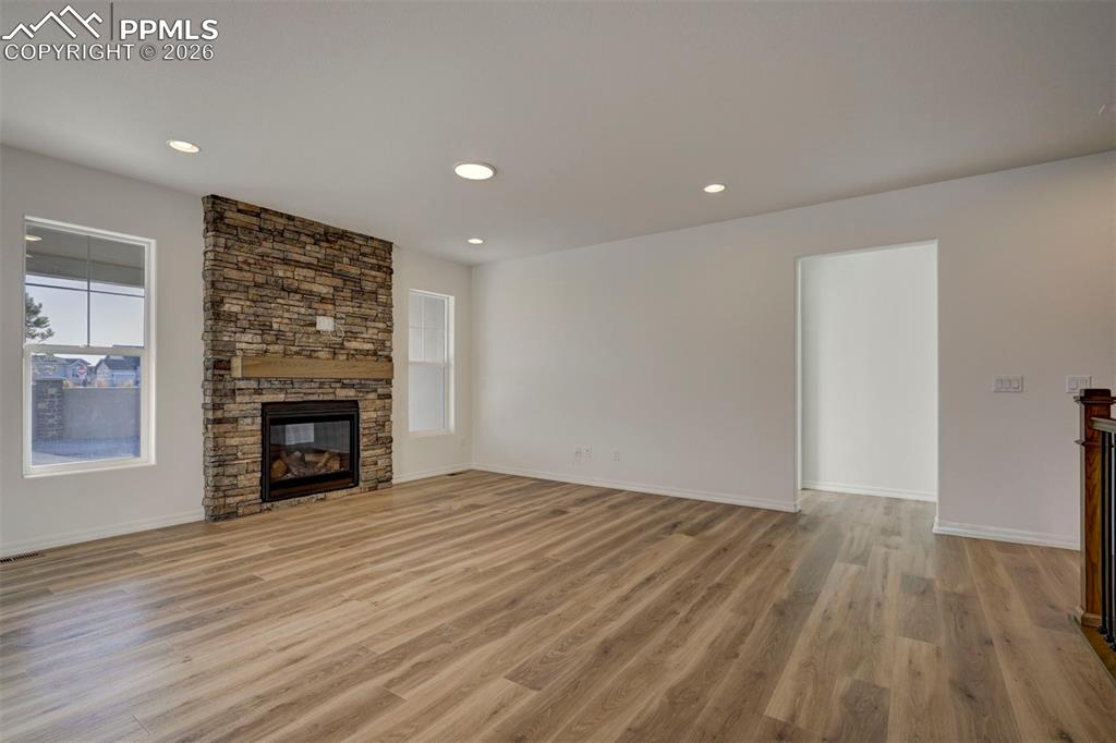 Image 9 of 22: Living Room