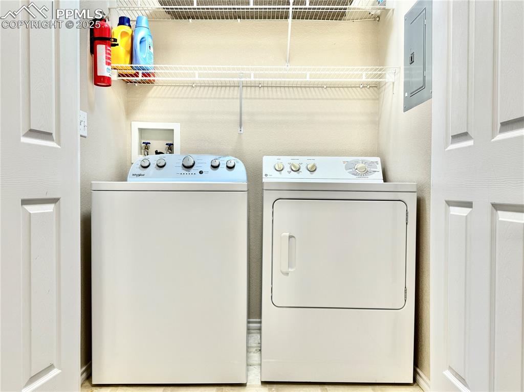 Image 11 of 24: Laundry