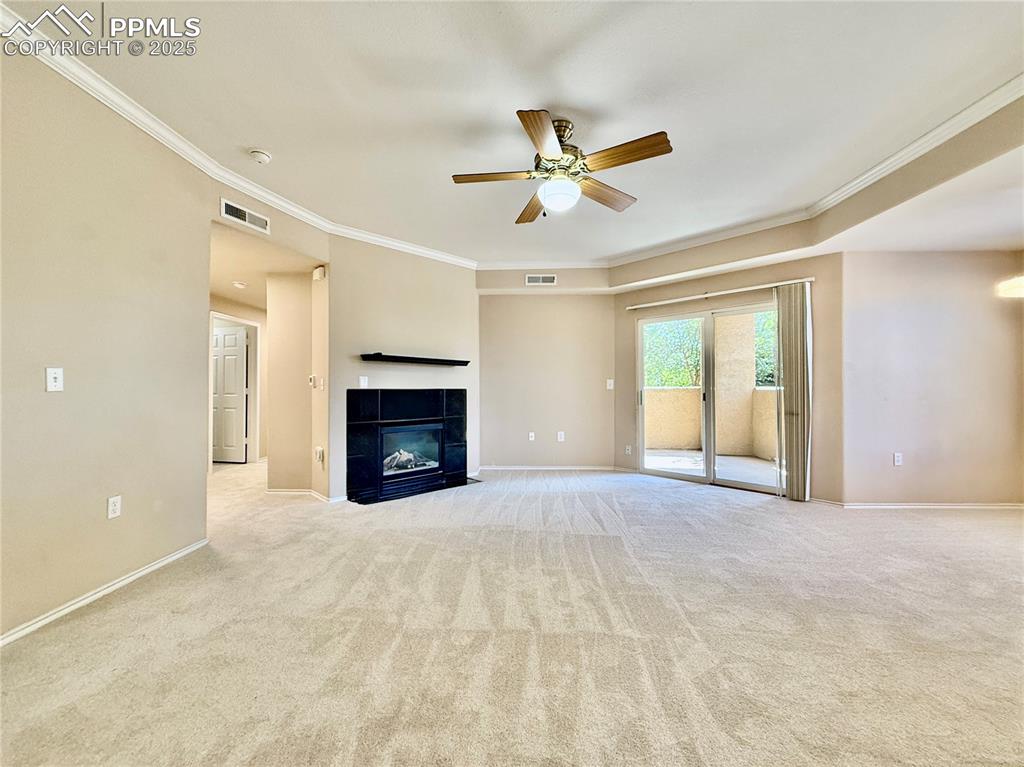 Image 5 of 24: Living Room