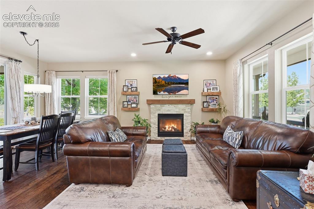 Image 14 of 46: Living Room