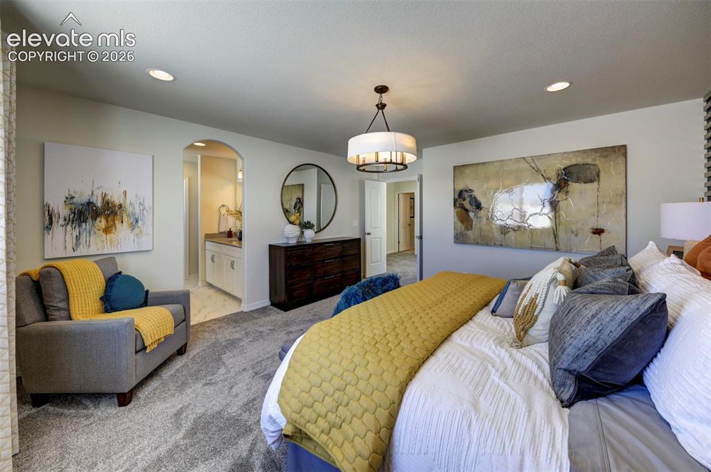 Image 10 of 22: Photos of previously built model. Some options will vary.
