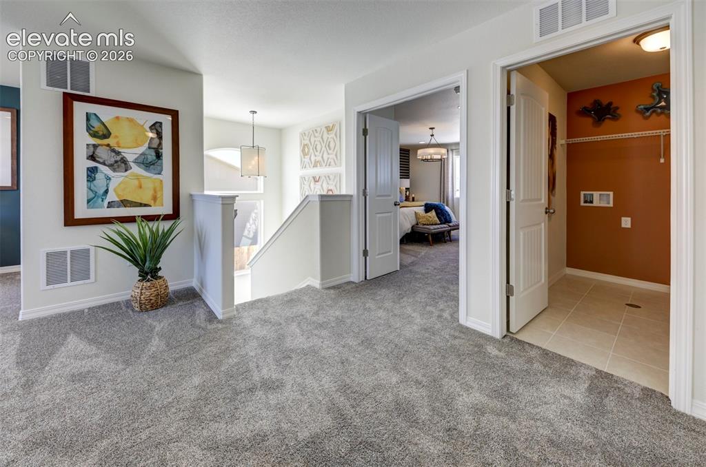 Image 13 of 22: Photos of previously built model. Some options will vary.