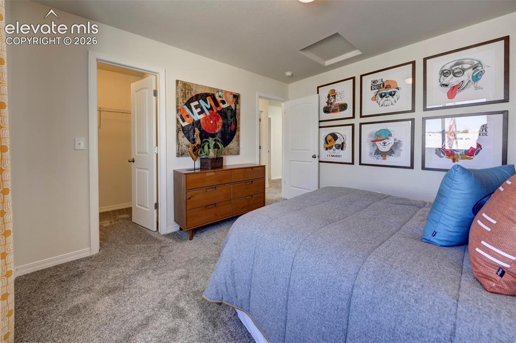 Image 20 of 22: Photos of previously built model. Some options will vary.